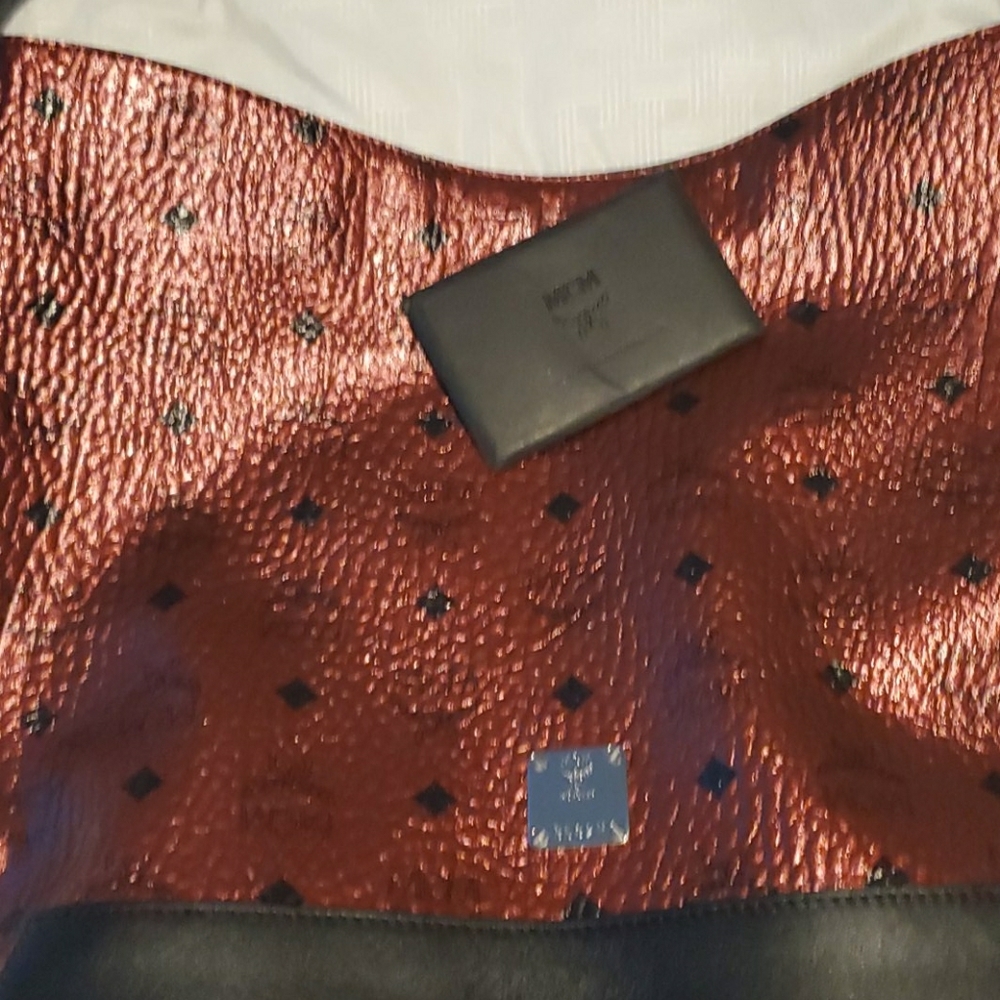 AUTHENTIC  MCM BURGUNDY HANDBAG